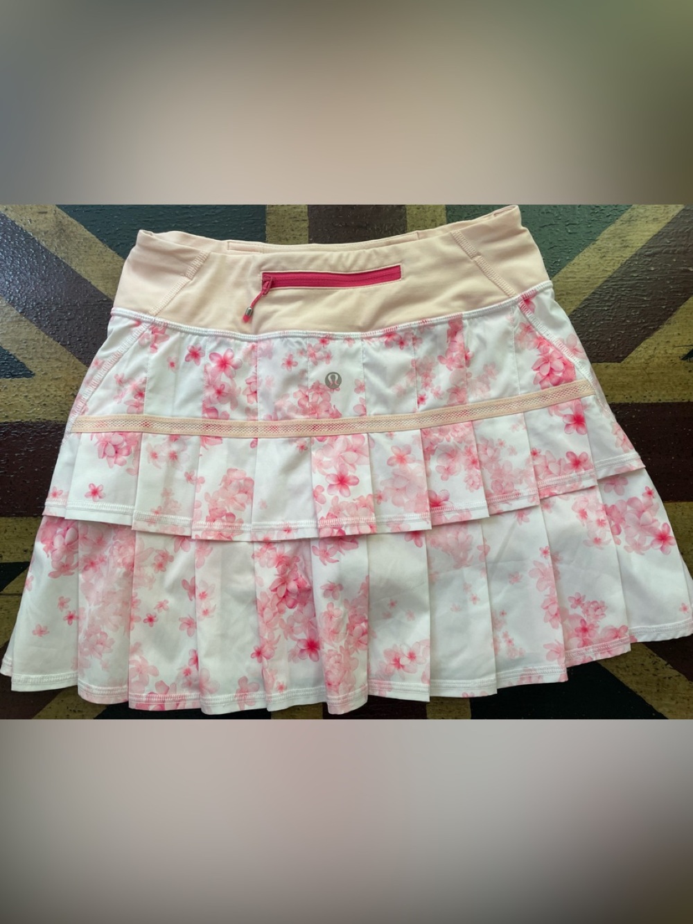Lululemon Athletica pace setter skirt